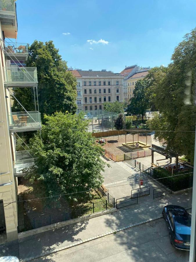Sunny Apartment Вена Экстерьер фото
